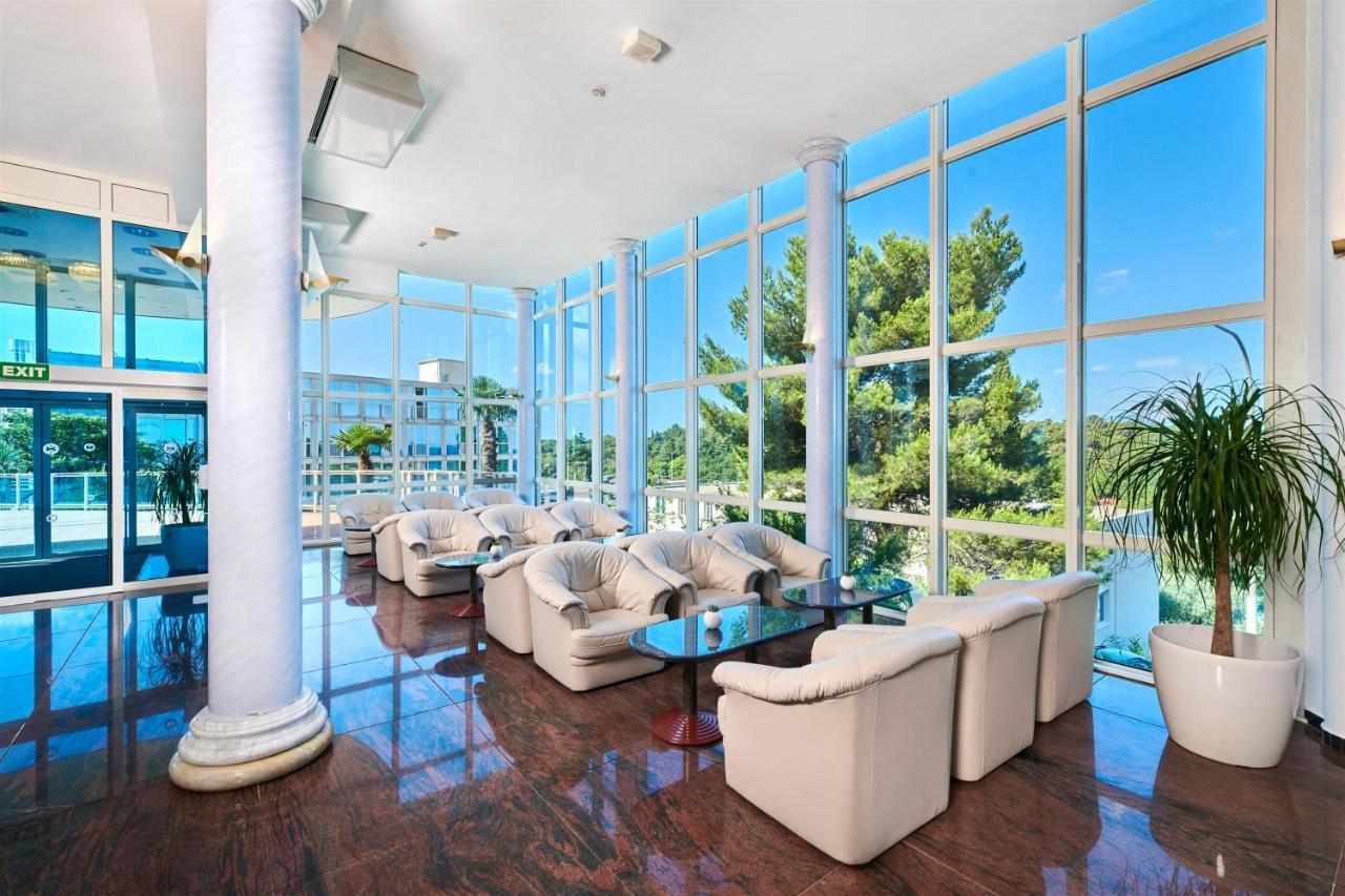 Hotel Gran Vista Plava Laguna Porec Exterior photo