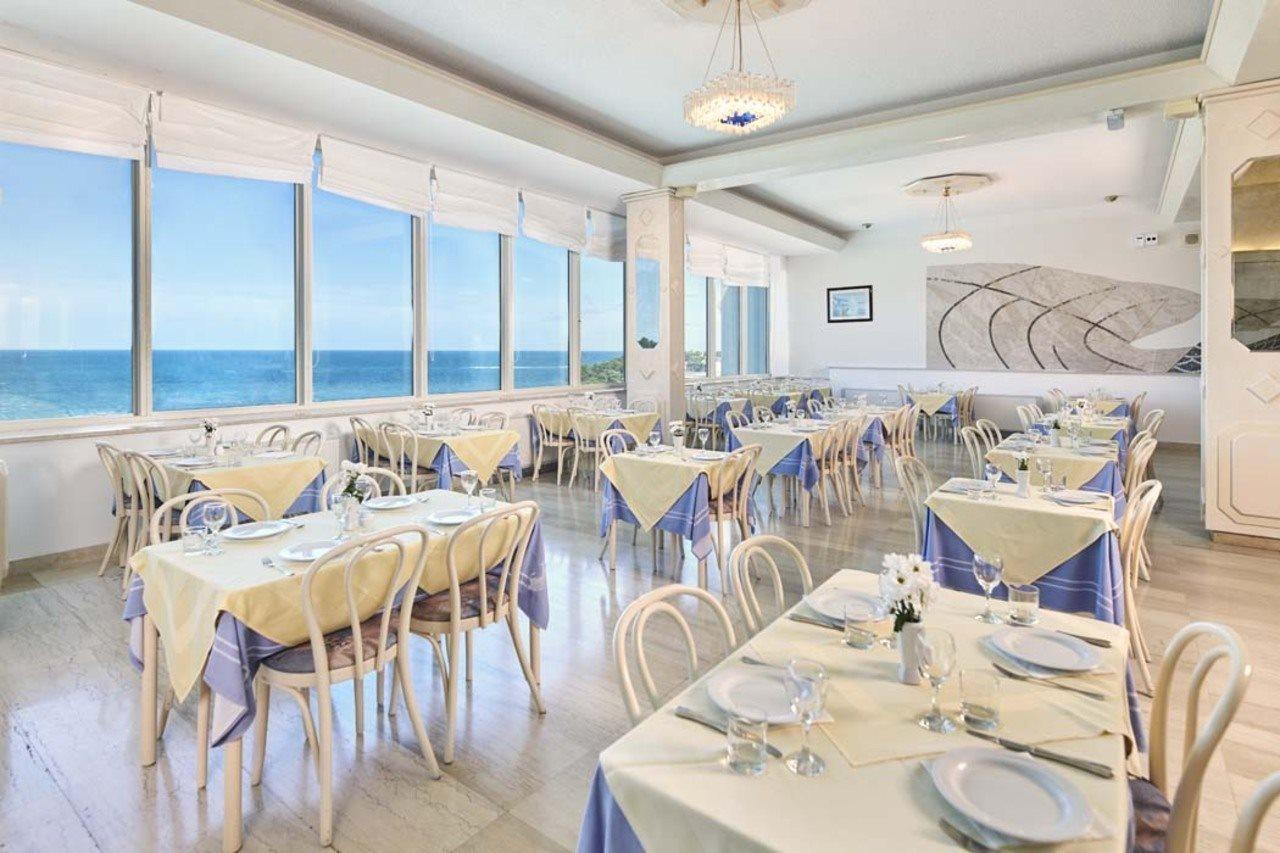 Hotel Gran Vista Plava Laguna Porec Exterior photo