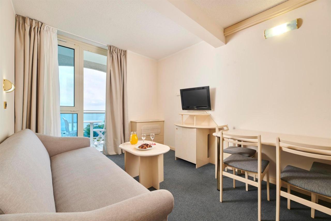 Hotel Gran Vista Plava Laguna Porec Exterior photo