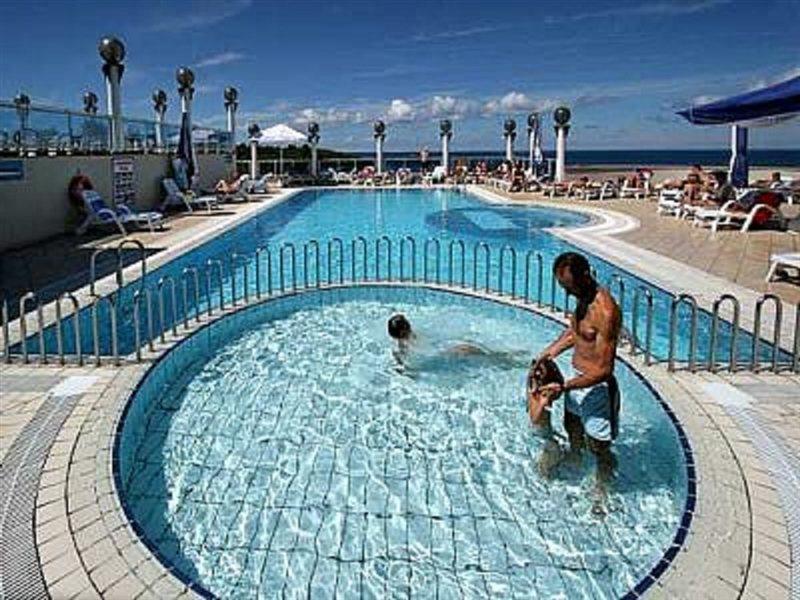 Hotel Gran Vista Plava Laguna Porec Exterior photo